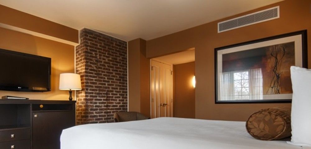 American Hotel Freehold Eksteriør billede