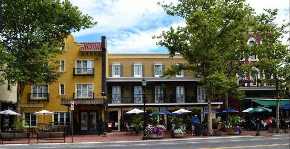 American Hotel Freehold Eksteriør billede